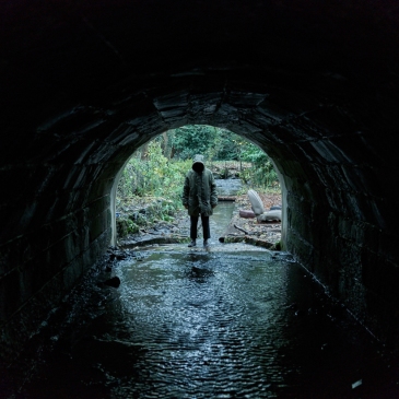 still image from Ghost Stories (2018)